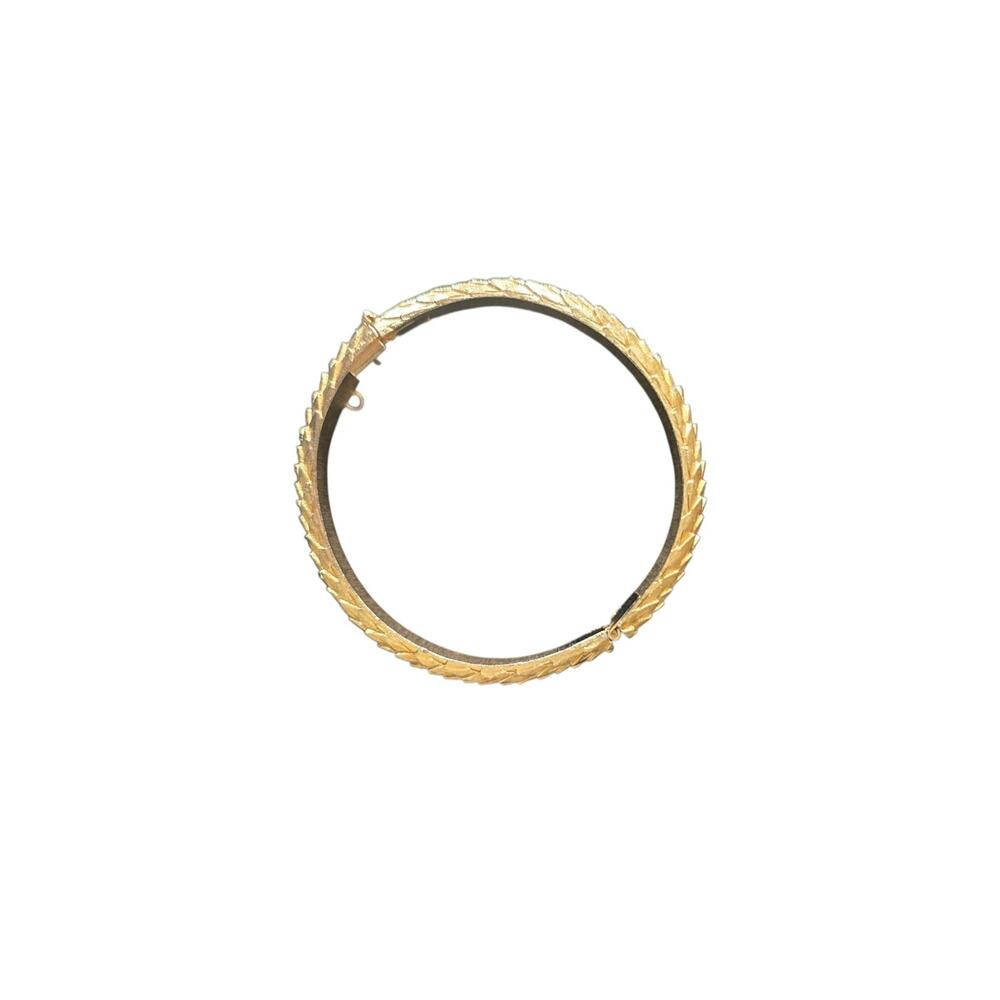 Vtg Trifari Brushed Gold-Tone  Scales Pattern Bracelet Hinge Clamp No Chain